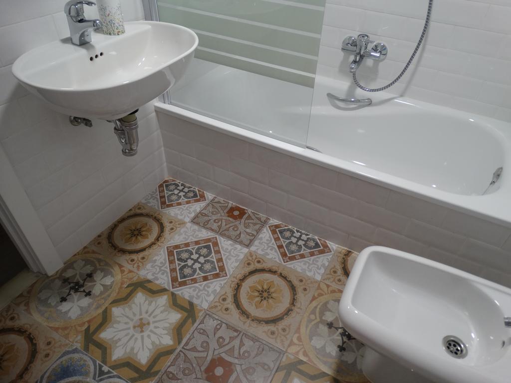 Apartmán La Casa Del Marino Avilés Pokoj fotografie