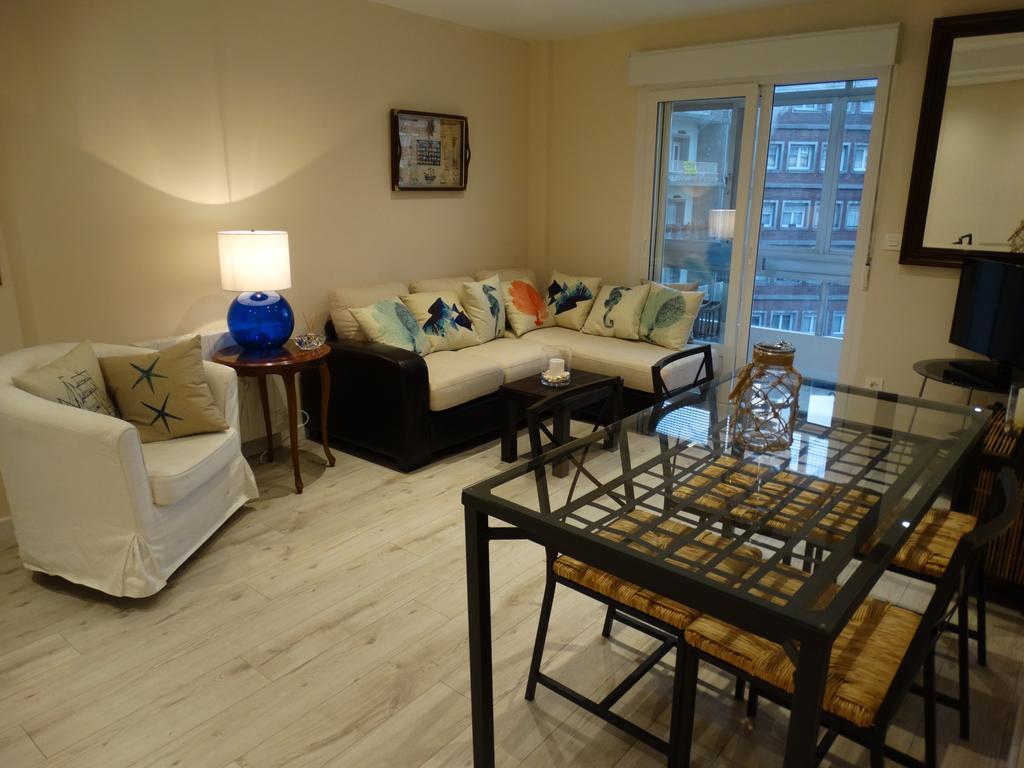 Apartmán La Casa Del Marino Avilés Pokoj fotografie